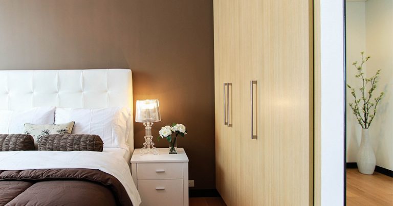 Closet in a bedroom